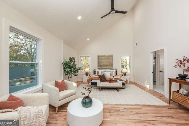 2566 Creekwood Terrace, Decatur, GA 30030