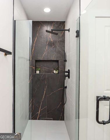 2566 Creekwood Terrace, Decatur, GA 30030