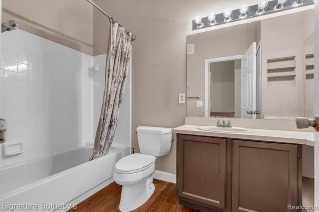 22331 Peachtree, Novi, MI 48375