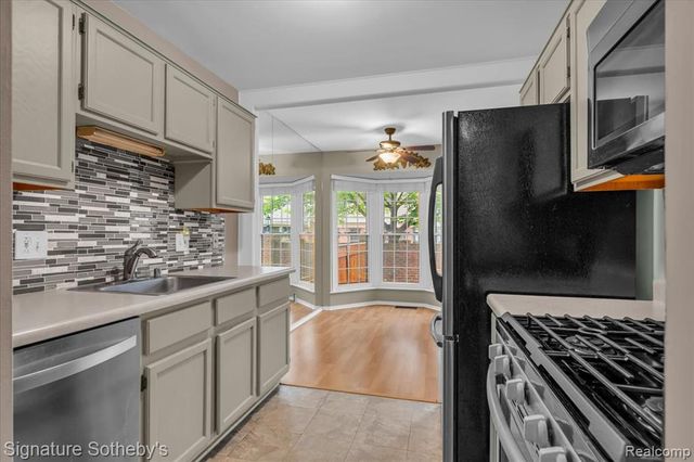 22331 Peachtree, Novi, MI 48375