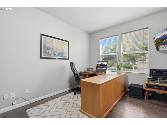 208 N WHITE OAK St, Newberg, OR 97132