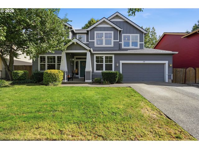 208 N WHITE OAK St, Newberg, OR 97132