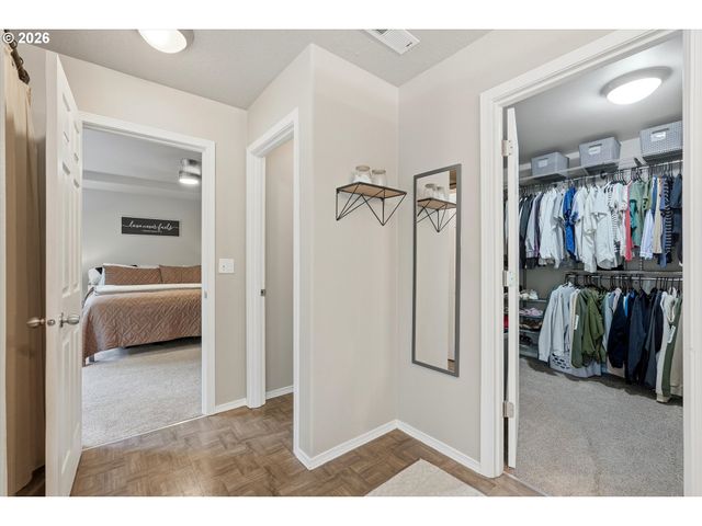 208 N WHITE OAK St, Newberg, OR 97132