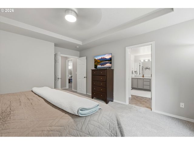208 N WHITE OAK St, Newberg, OR 97132