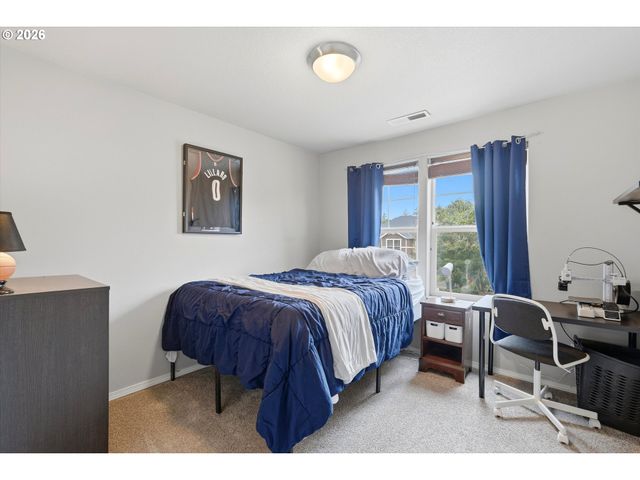 208 N WHITE OAK St, Newberg, OR 97132