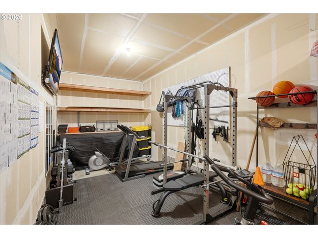 208 N WHITE OAK St, Newberg, OR 97132