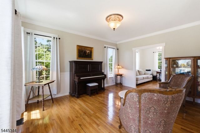 28 Music Mountain Blvd, West Amwell Twp., NJ 08530