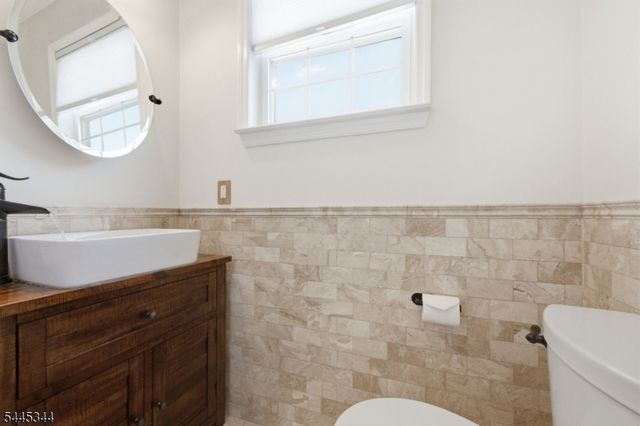 28 Music Mountain Blvd, West Amwell Twp., NJ 08530