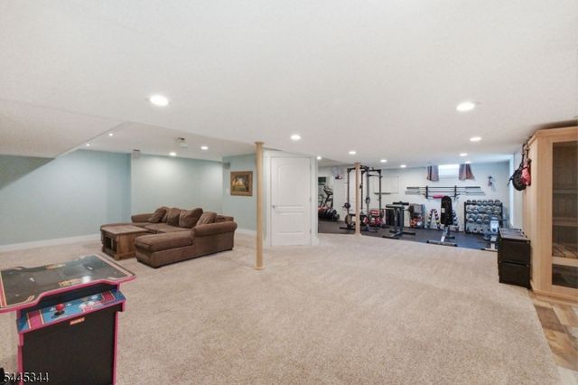 28 Music Mountain Blvd, West Amwell Twp., NJ 08530