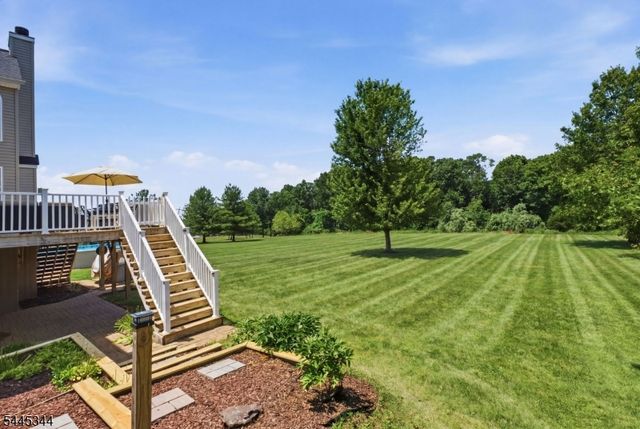 28 Music Mountain Blvd, West Amwell Twp., NJ 08530