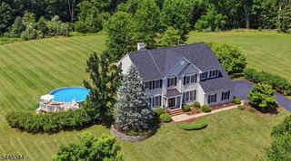 28 Music Mountain Blvd, West Amwell Twp., NJ 08530