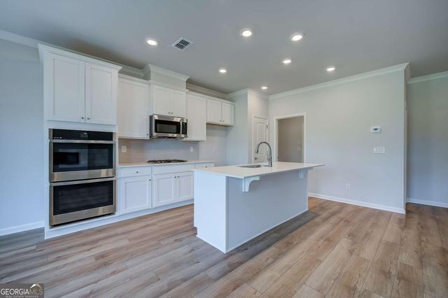 3635 Donovan Circle, Loganville, GA 30052