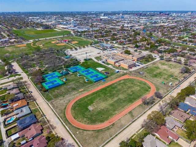 402 Fireside Drive, Richardson, TX 75081