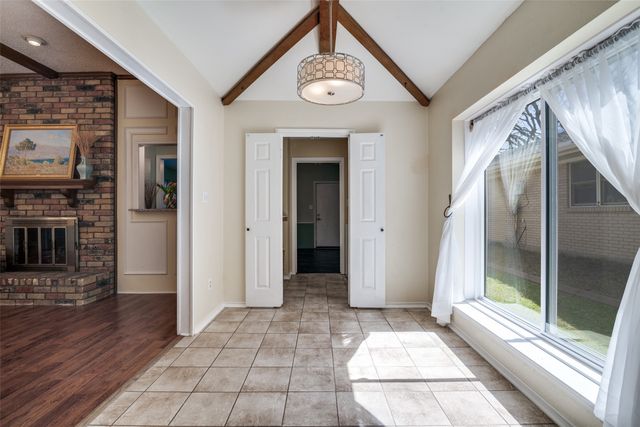 402 Fireside Drive, Richardson, TX 75081