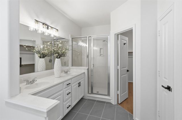 1110 Birdsall Street, Houston, TX 77007