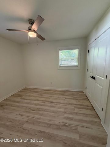 316 Mincheck Road, Ocean Springs, MS 39564