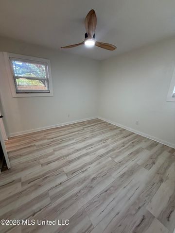 316 Mincheck Road, Ocean Springs, MS 39564