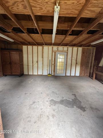 316 Mincheck Road, Ocean Springs, MS 39564