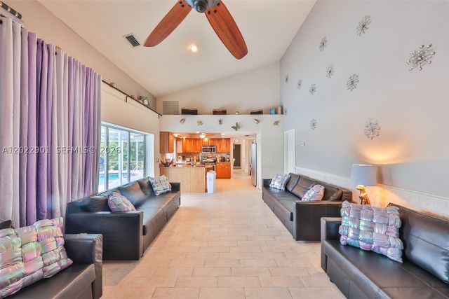 407 SW 37 St, Cape Coral, FL 33914
