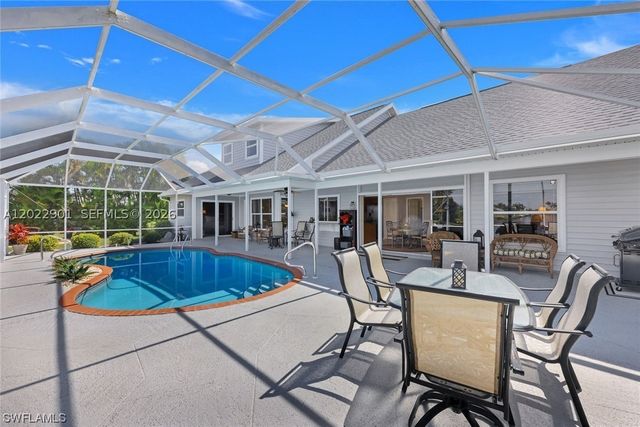 407 SW 37 St, Cape Coral, FL 33914