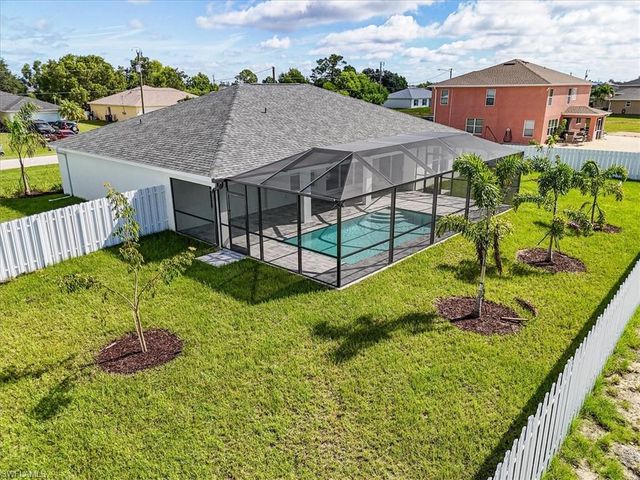 1914 NW 16th TER, Cape Coral, FL 33993