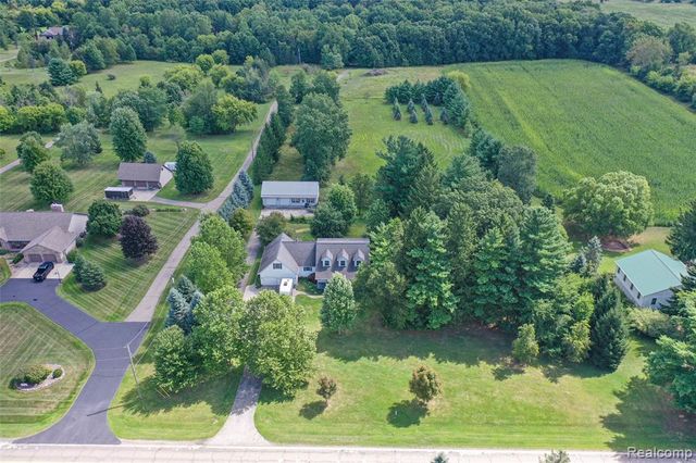1591 Baldwin Road, Lapeer, MI 48446