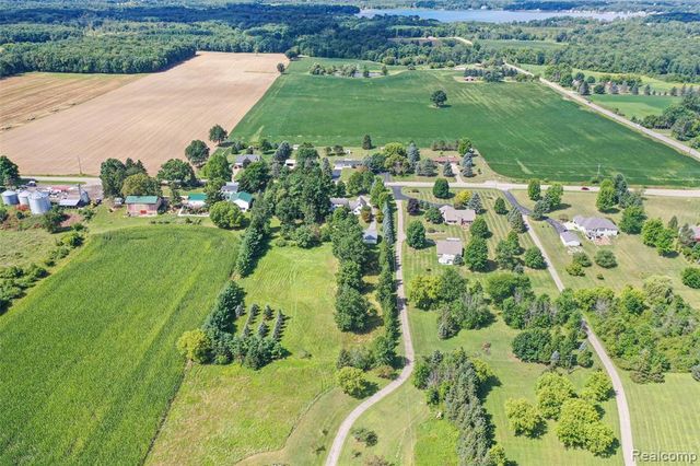 1591 Baldwin Road, Lapeer, MI 48446