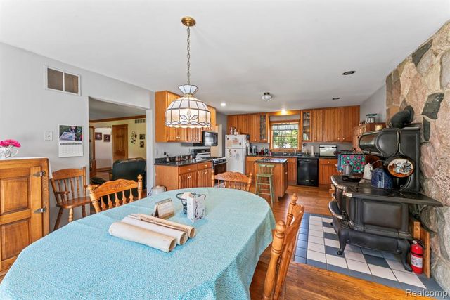1591 Baldwin Road, Lapeer, MI 48446