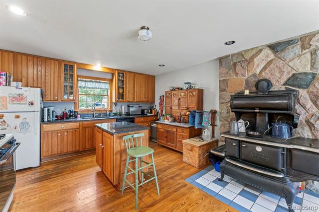 1591 Baldwin Road, Lapeer, MI 48446