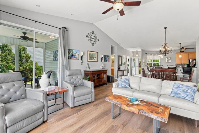 509 Vermillion Dr., Little River, SC 29566