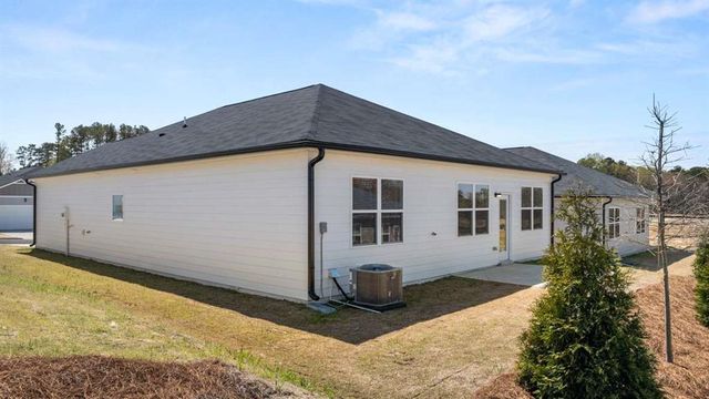 8583 PREAKNESS Pass, Lithonia, GA 30058