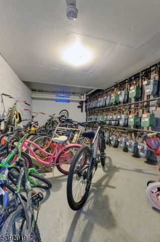 255 Bogert Road 2A, River Edge Boro, NJ 07661