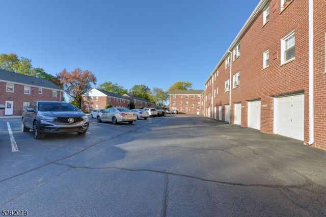 255 Bogert Road 2A, River Edge Boro, NJ 07661