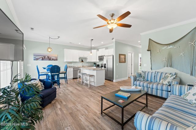 510 W St George Street, Southport, NC 28461