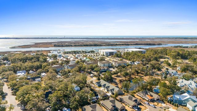 510 W St George Street, Southport, NC 28461