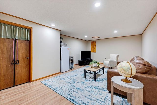 15776 Horton Court, Overland Park, KS 66223