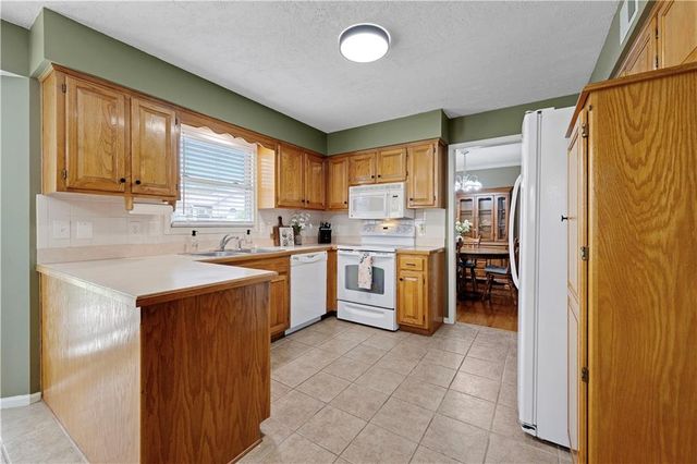 15776 Horton Court, Overland Park, KS 66223