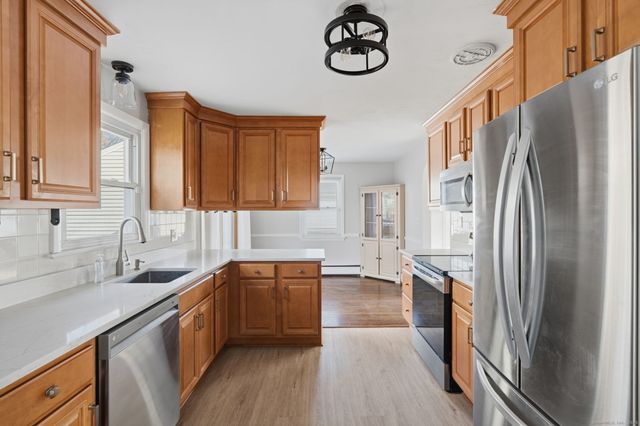 269 Great Swamp Road, Glastonbury, CT 06033