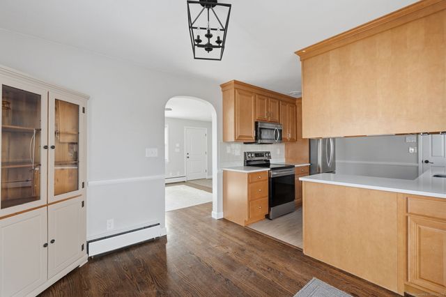 269 Great Swamp Road, Glastonbury, CT 06033