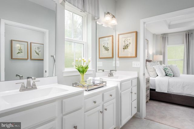 6056 LANCING DR, Sykesville, MD 21784