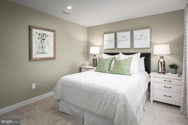 6056 LANCING DR, Sykesville, MD 21784