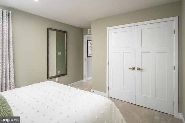 6056 LANCING DR, Sykesville, MD 21784
