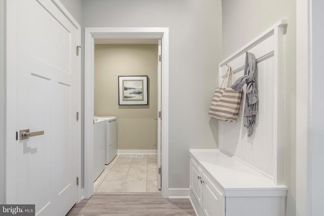6056 LANCING DR, Sykesville, MD 21784