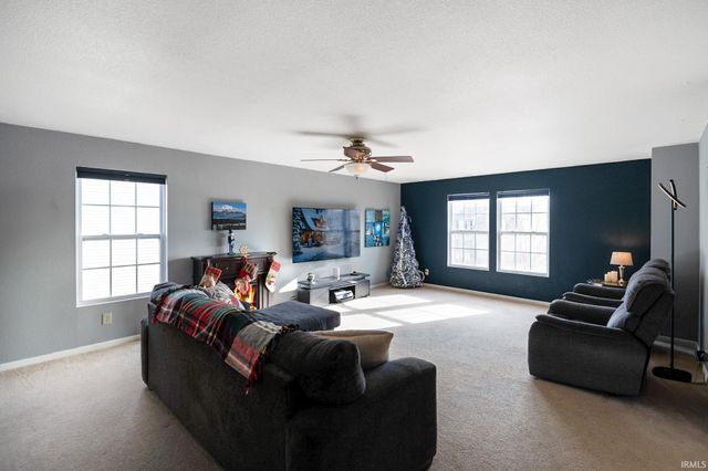 3052 W Meadowbend Drive, Monrovia, IN 46157