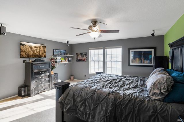 3052 W Meadowbend Drive, Monrovia, IN 46157