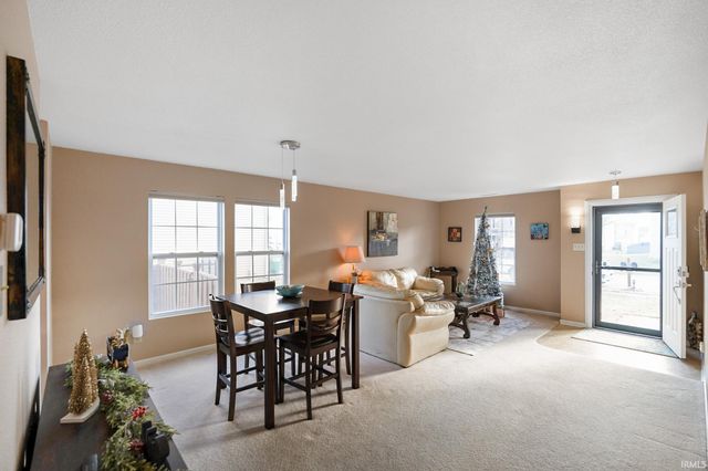 3052 W Meadowbend Drive, Monrovia, IN 46157