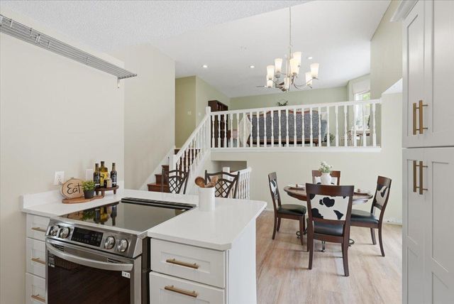 31225 Peninsula Avenue, Lindstrom, MN 55045
