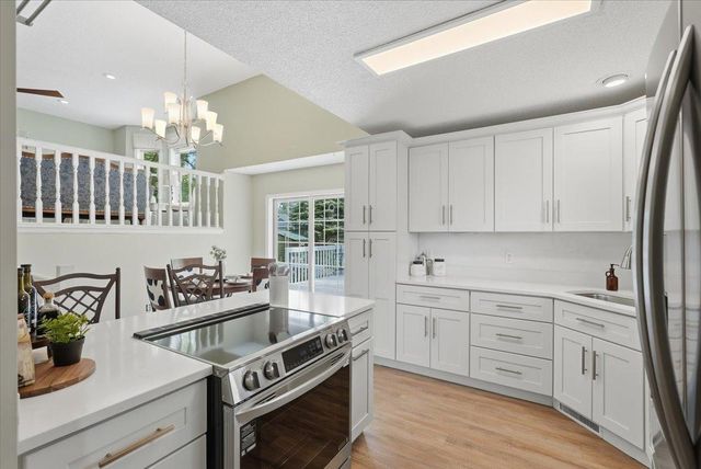31225 Peninsula Avenue, Lindstrom, MN 55045