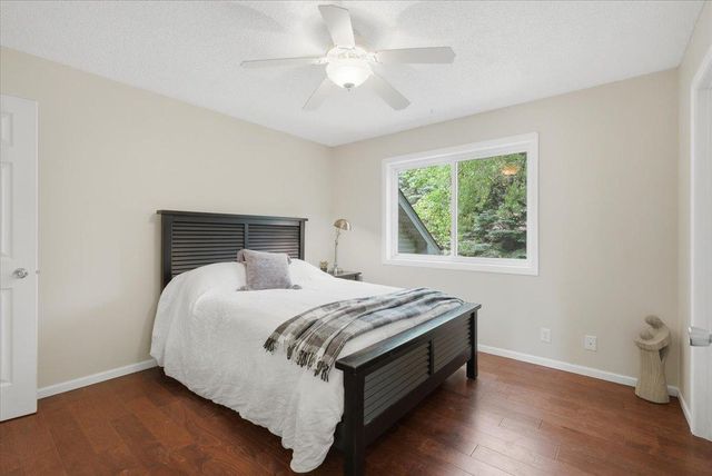 31225 Peninsula Avenue, Lindstrom, MN 55045