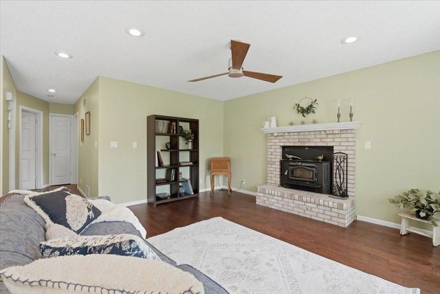 31225 Peninsula Avenue, Lindstrom, MN 55045